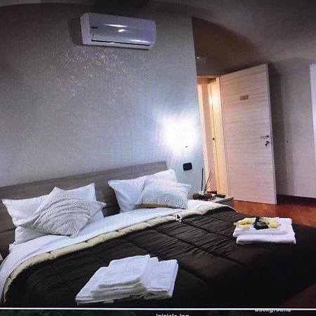 Montesantogroup Apartments Napels Kamer foto