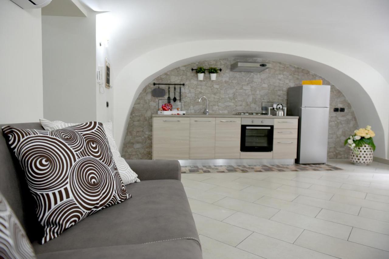Montesantogroup Apartments Napels Buitenkant foto